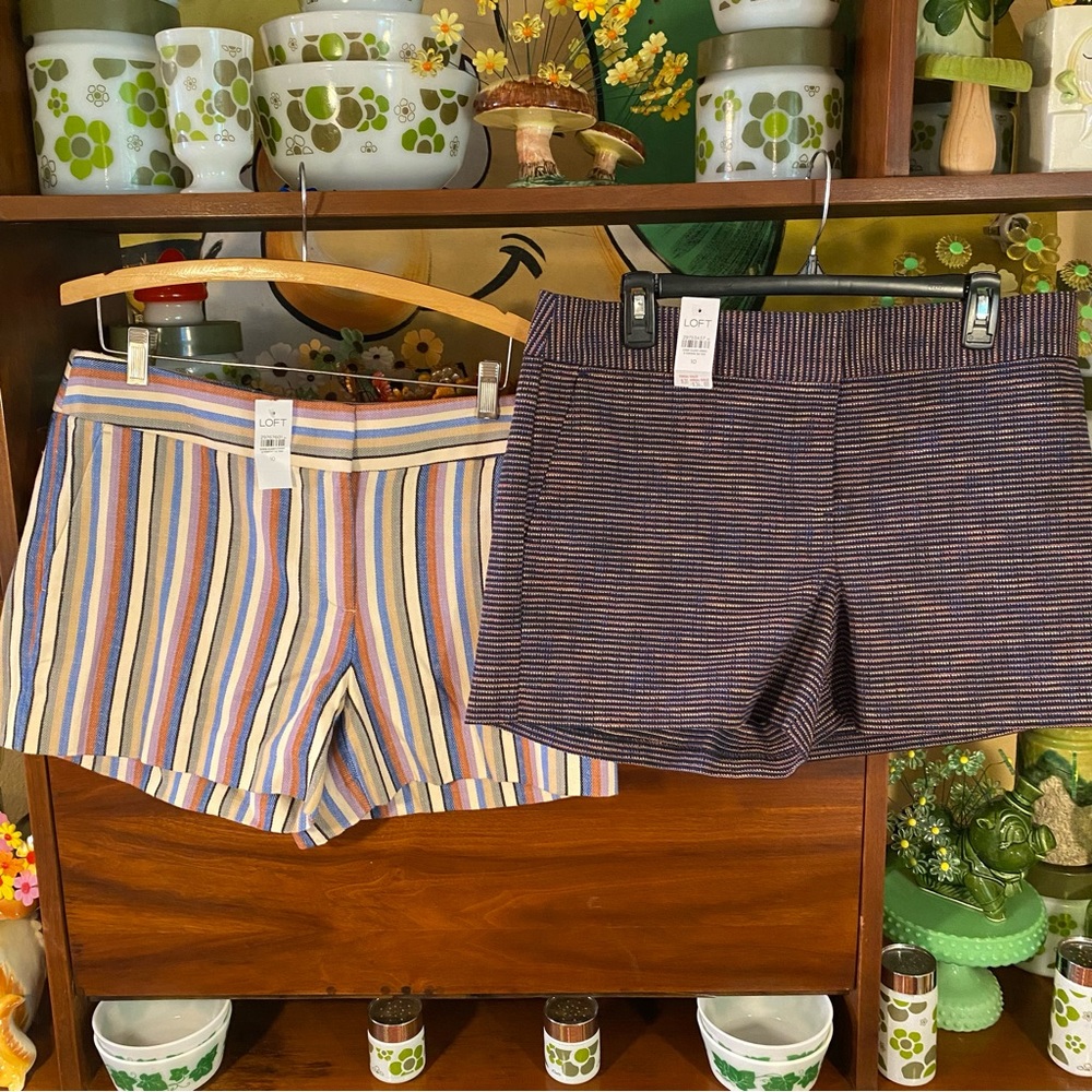TWO Shorts Sz 10 Loft NWT